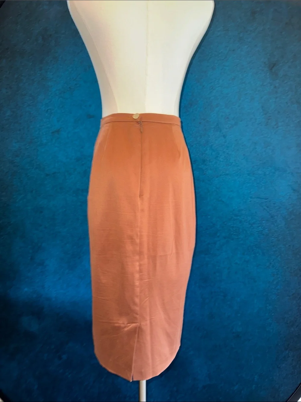 D & G Women's High-Waist Midi Pencil Skirt in Rust